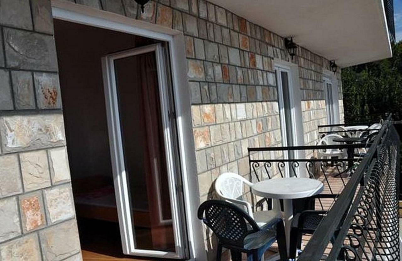 Apartments Marinovac Живогоще Екстер'єр фото